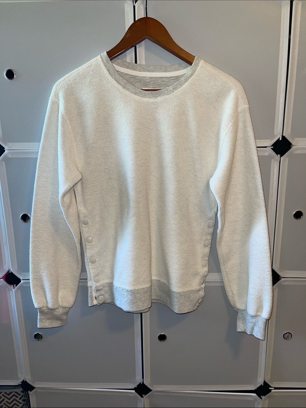 Abercrombie & Fitch cream Crewneck Button-Accent Sweatshirt